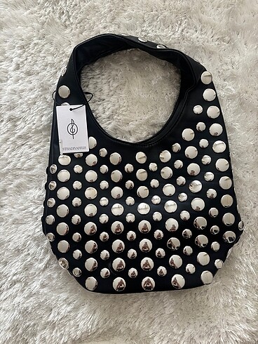 Stradivarius Taşındığım için eşyalarımı satıyorum .