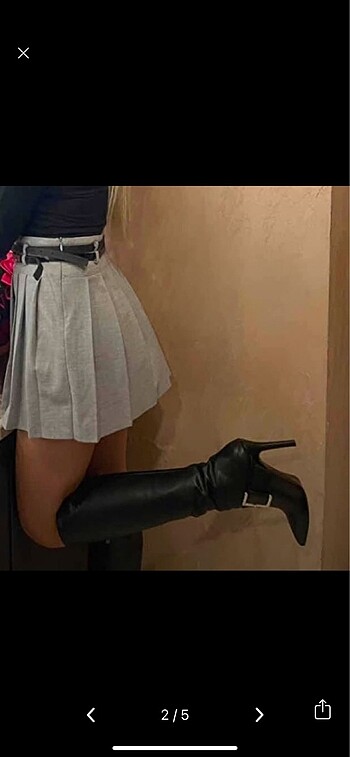 Diğer Topuklu çizme kemer toka detaylı