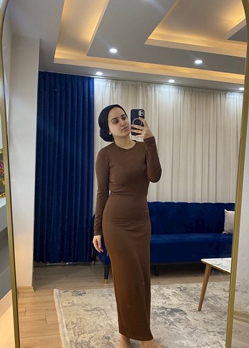 Kahverengi Uzun Kollu Yüksek Yakalı Elbise - Görsel 2