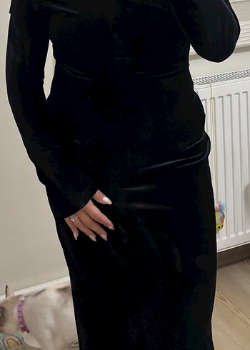 Siyah V Yaka Uzun Kollu Elbise - Görsel 3