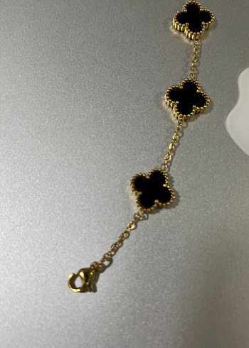Beden VAN CLEEF Zincir Detaylı Altın Renkli Gotik Bileklik
