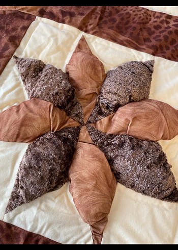 Kahverengi el Nakışlı Yatak Örtüsü - Görsel 4