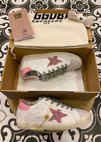 Golden Goose Pembe Sneaker
