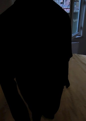 Siyah Düğmeli Uzun Kollu Erkek Gömlek - Görsel 4