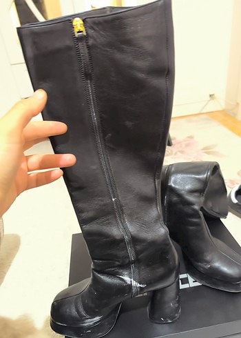 Siyah Deri Toka Detaylı Dizüstü Topuklu Çizme - Görsel 2