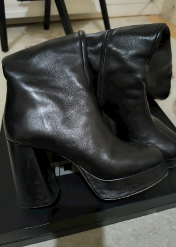 Siyah Deri Toka Detaylı Dizüstü Topuklu Çizme - Görsel 3