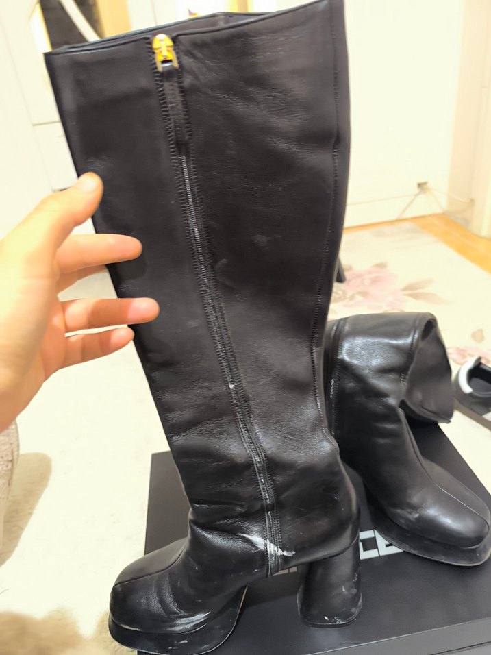 Siyah Deri Toka Detaylı Dizüstü Topuklu Çizme - Görsel 2