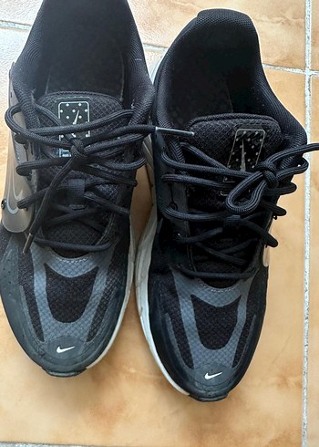 Siyah Bağcıklı Spor Ayakkabı - Görsel 2