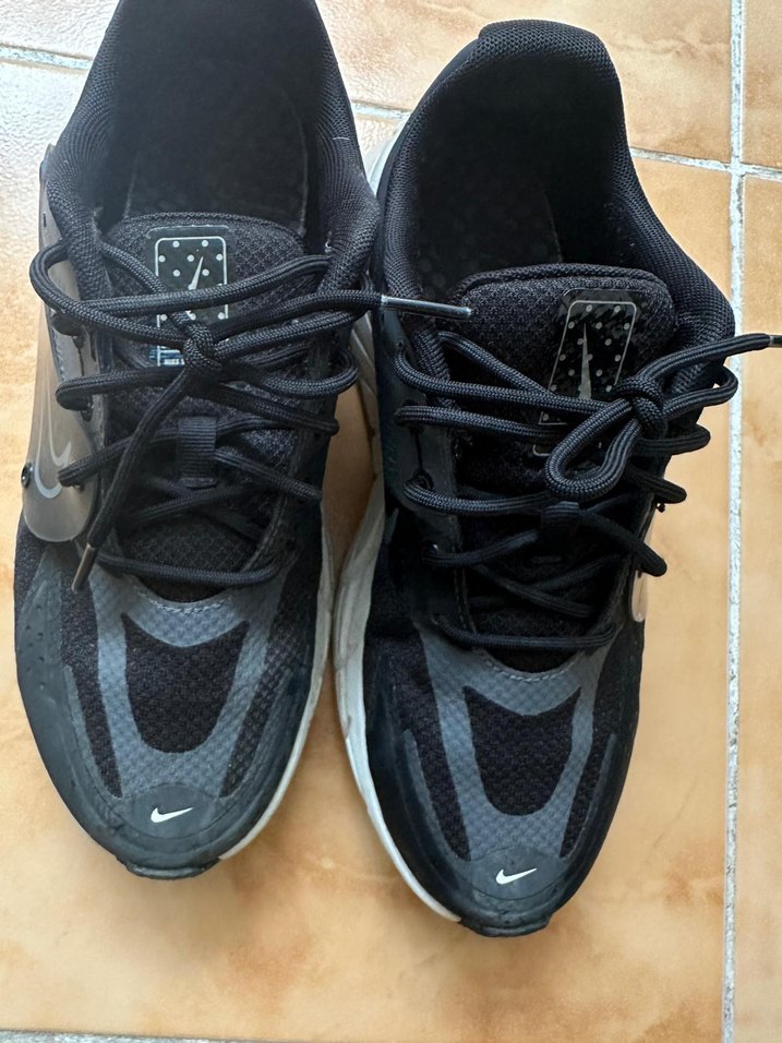 Siyah Bağcıklı Spor Ayakkabı - Görsel 2