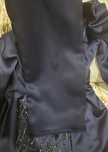 Uzun Lacivert İşlemeli Kadın Abiye Elbise - Görsel 6