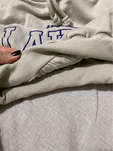 xs Beden camel Renk Pull&Bear Lakers crop sweat
