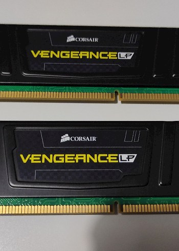 Corsair 4x4 16 Kingston 8GB DDR3 1600MHz RAM Modülü - Görsel 4