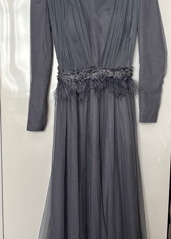 Gri Uzun Kollu Drapeli Kadın Abiye Elbise - Görsel 3