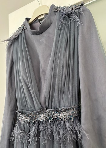 Gri Uzun Kollu Drapeli Kadın Abiye Elbise - Görsel 2