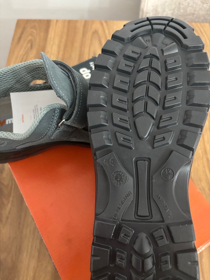 Gri Süet Erkek Sandalet Velcro Kayışlı - Görsel 3