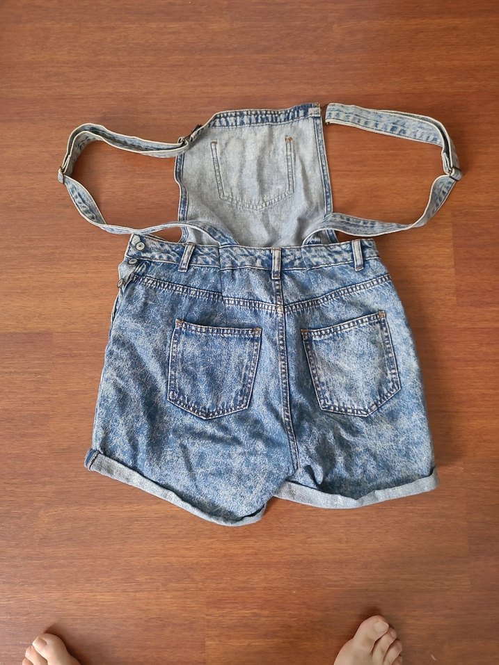 Kızlar için bağcıklı kot tulum şort - Görsel 2