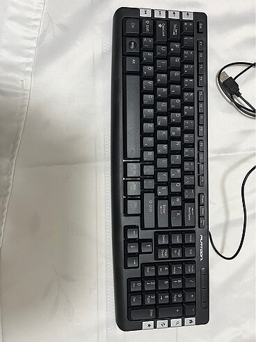 Diğer klavye kanlolu
