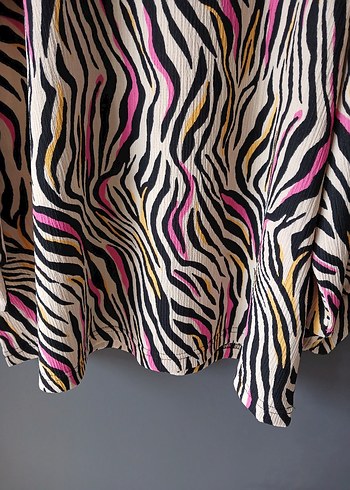 Renkli Zebra Desenli Uzun Kollu Bluz - Görsel 3