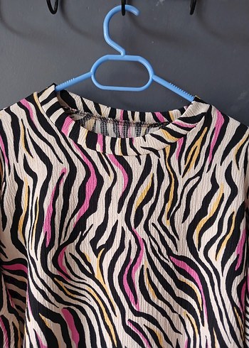 Renkli Zebra Desenli Uzun Kollu Bluz - Görsel 2