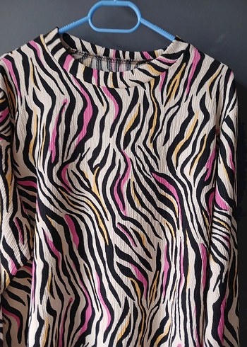 Renkli Zebra Desenli Uzun Kollu Bluz - Görsel 5