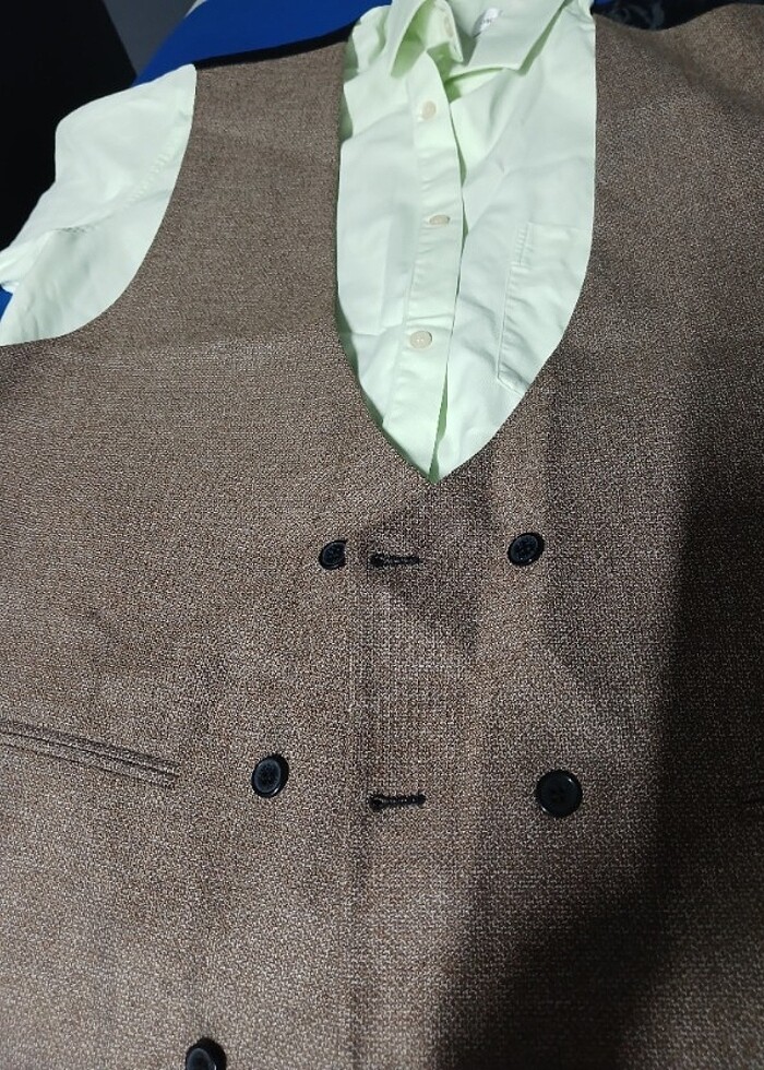 Hepsinin fiyatı gömlek ve yelek - Görsel 3