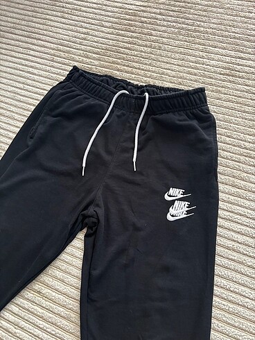 Nike Nike World Tour