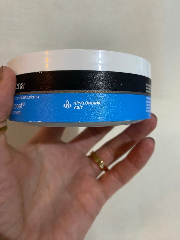 Neutrogena Hydro Boost Jel Vücut Kremi - Görsel 3