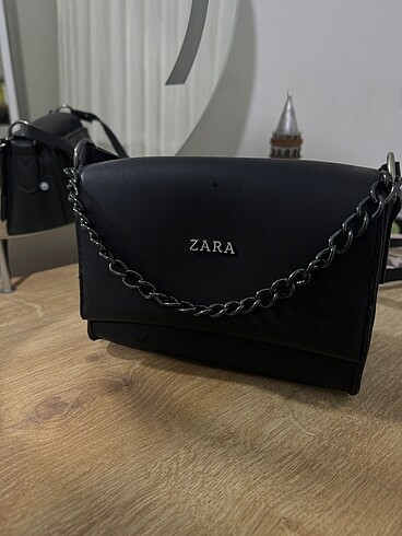 Zara siyah çanta