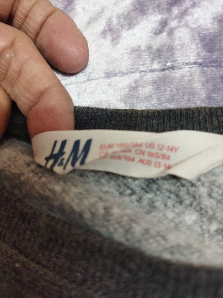 Kadın Gri Pul İşlemeli Baskılı Sweatshirt - Görsel 4