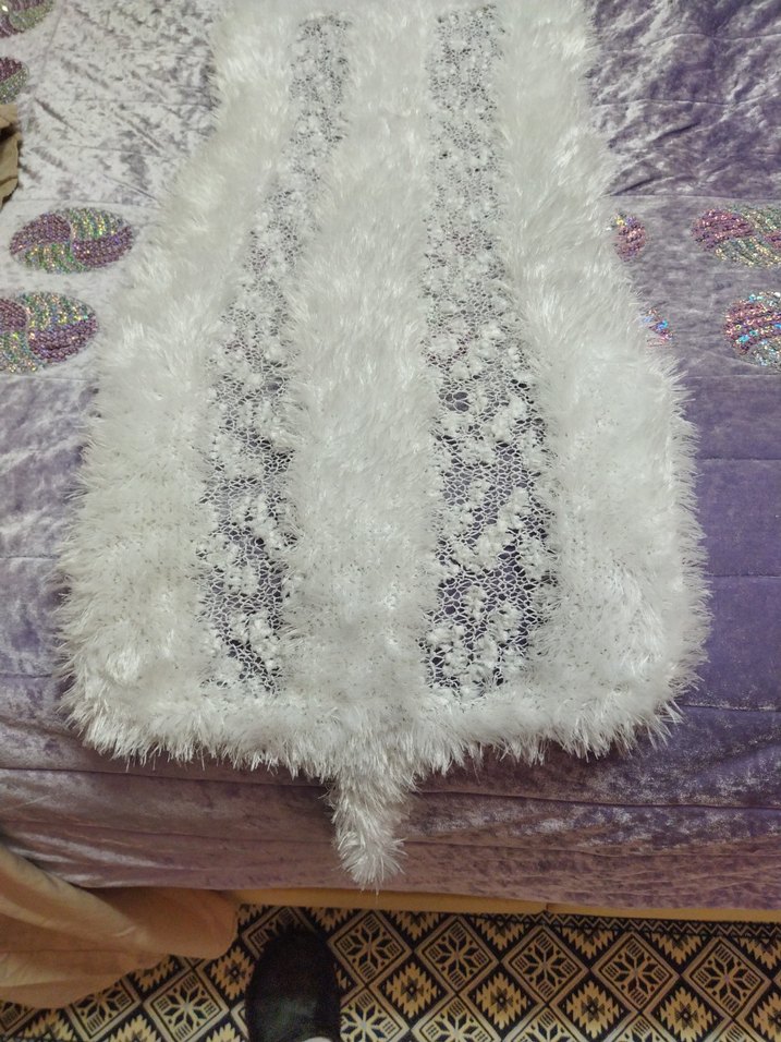 Beyaz Kürklü Nakışlı Uzun Bohem Yelek - Görsel 2