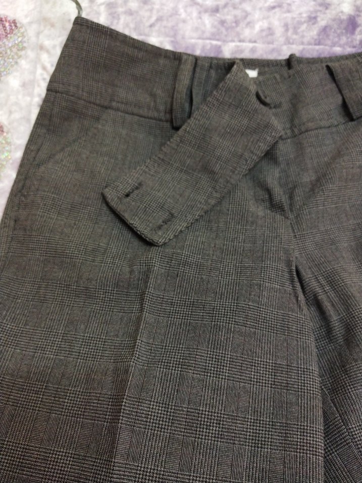 Gri Kadın Kumaş Pantolon Kemerli Midi Boy - Görsel 3