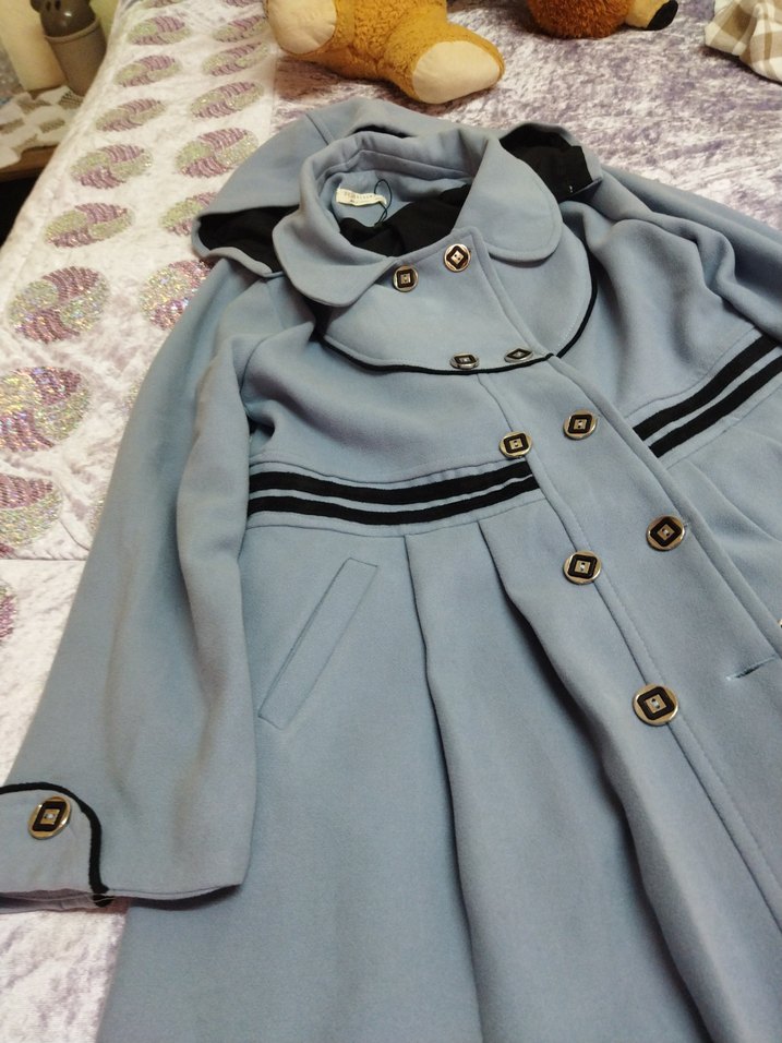 Düğmeli Açık Mavi Kaban - Görsel 5