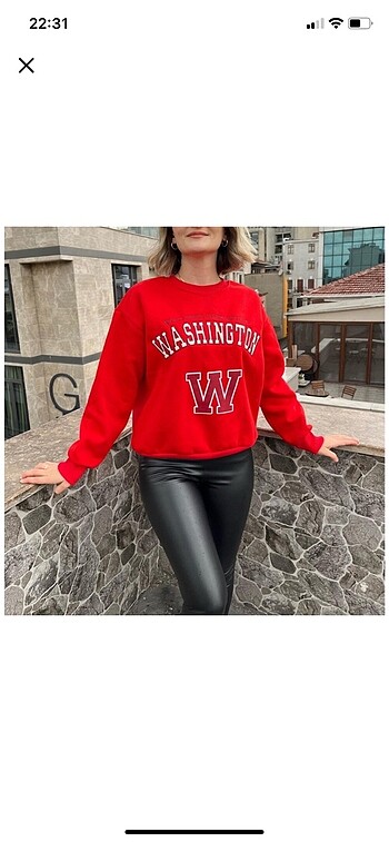 Sweatshirt