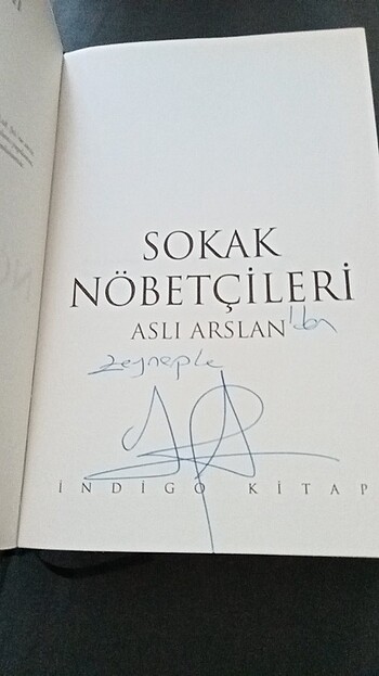  SOKAK NÖBETÇİLERİ - ASLİ ARSLAN (İMZALI)