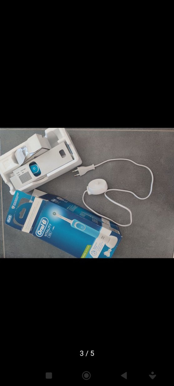 Oral-B Mavi Şarjlı Diş Fırçası - Görsel 2