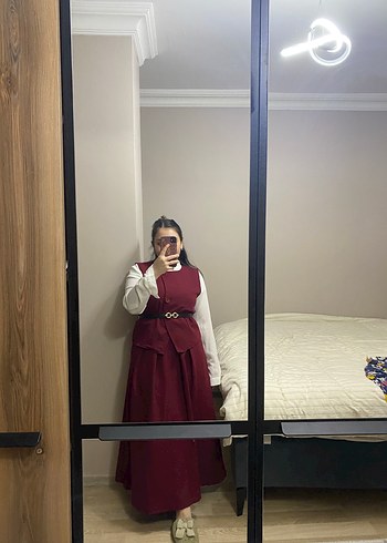 Bordo yelekli İkili takım