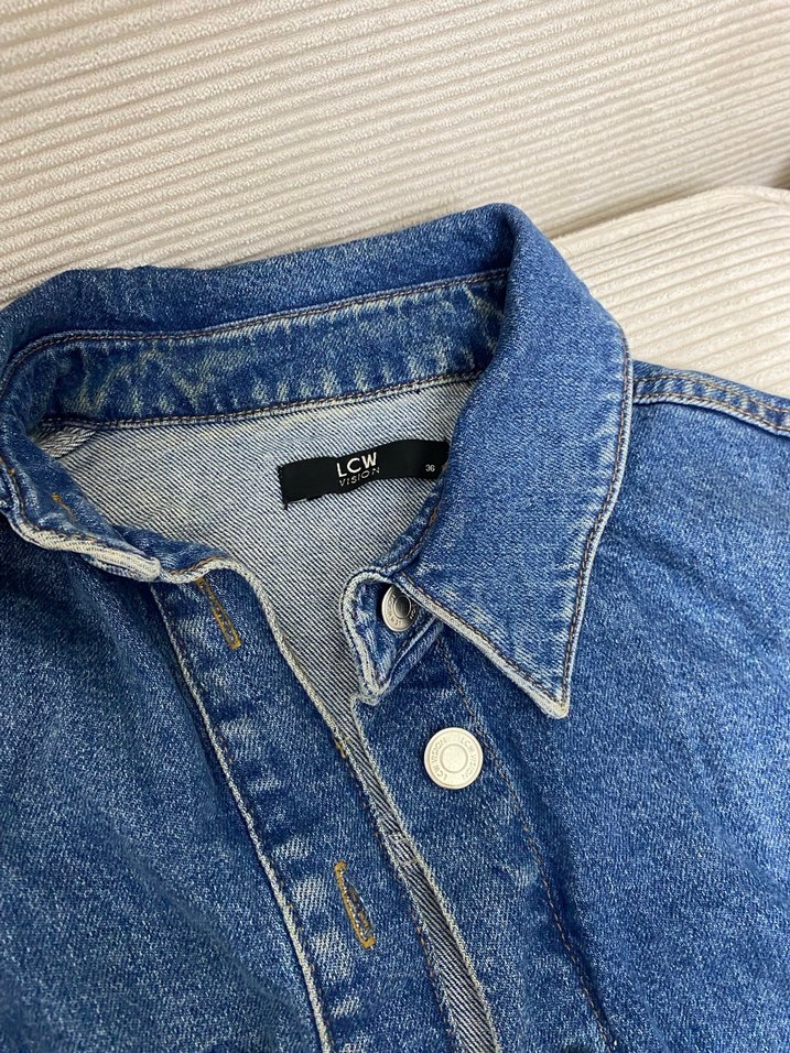 Düğmeli Rahat Kesim Kadın Denim Ceket - Görsel 2