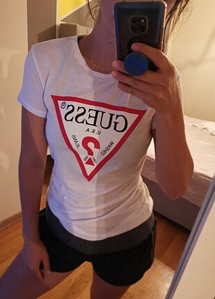 Guess tshirt 