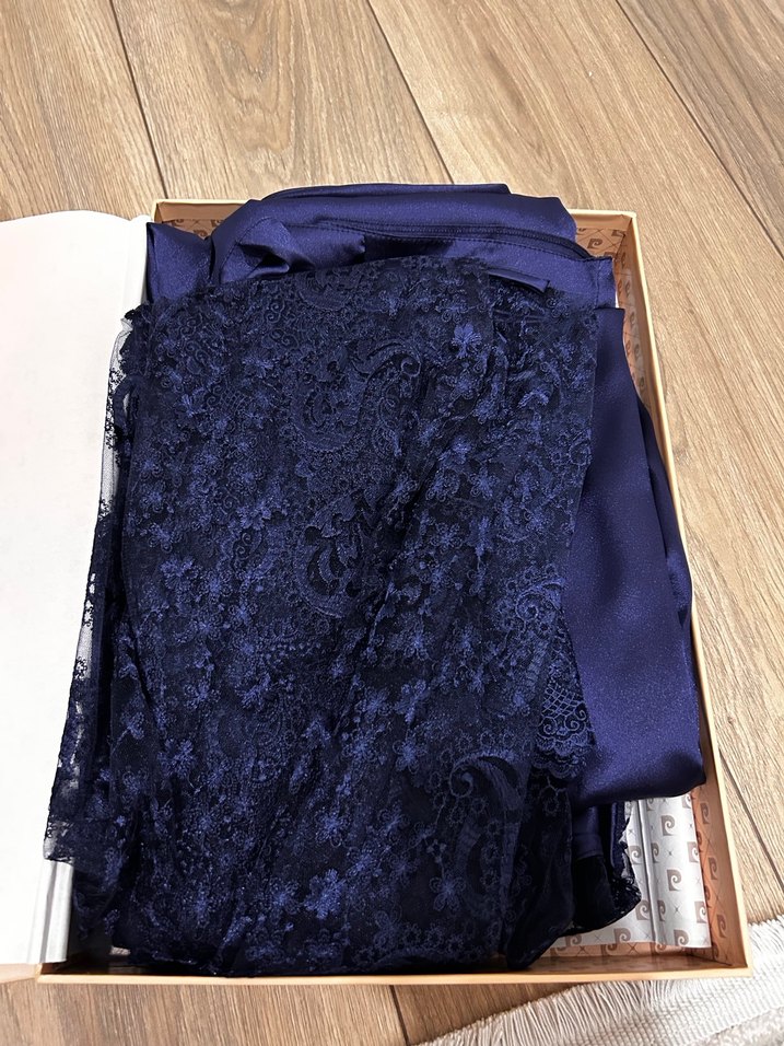 Parlak Mavi İnce Askılı Kadın Gecelik - Görsel 2