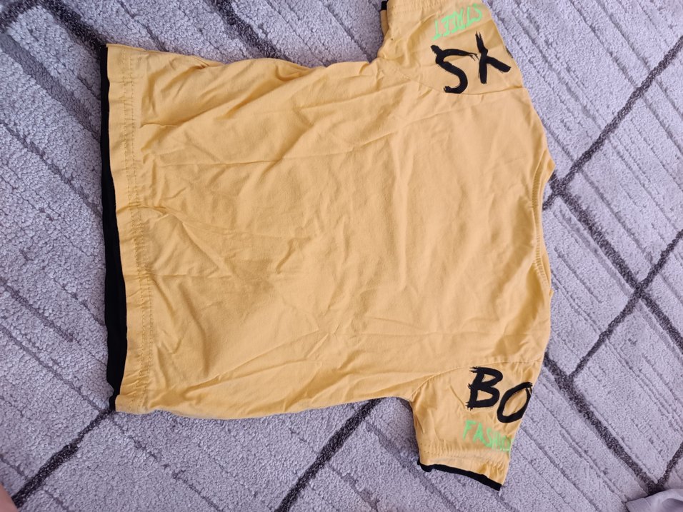 Sarı Baskılı Erkek Çocuk Tişörtü - Görsel 2