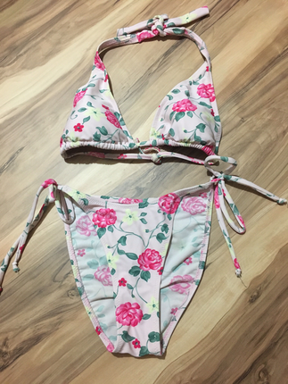 Alt üst bikini