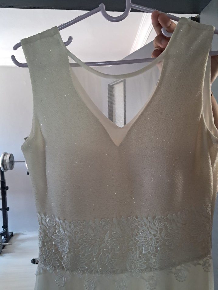 V Yaka Beyaz elbise - Görsel 3