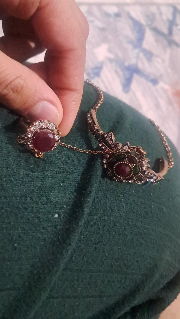 vintage tarzi şahmeran - Görsel 2