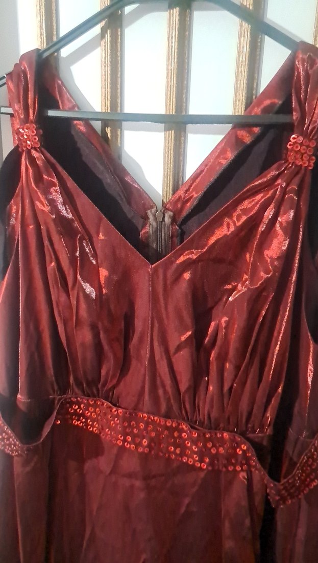 Uzun Bordo V Yaka Drapeli Kadın Abiye Elbise - Görsel 3