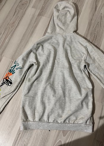 Erkek Çocuk Kapüşonlu Gri Baskılı Ceket - Görsel 4