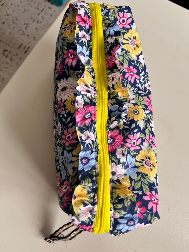 Çiçek Desenli Renkli Kadın Makyaj Çantası - Görsel 3