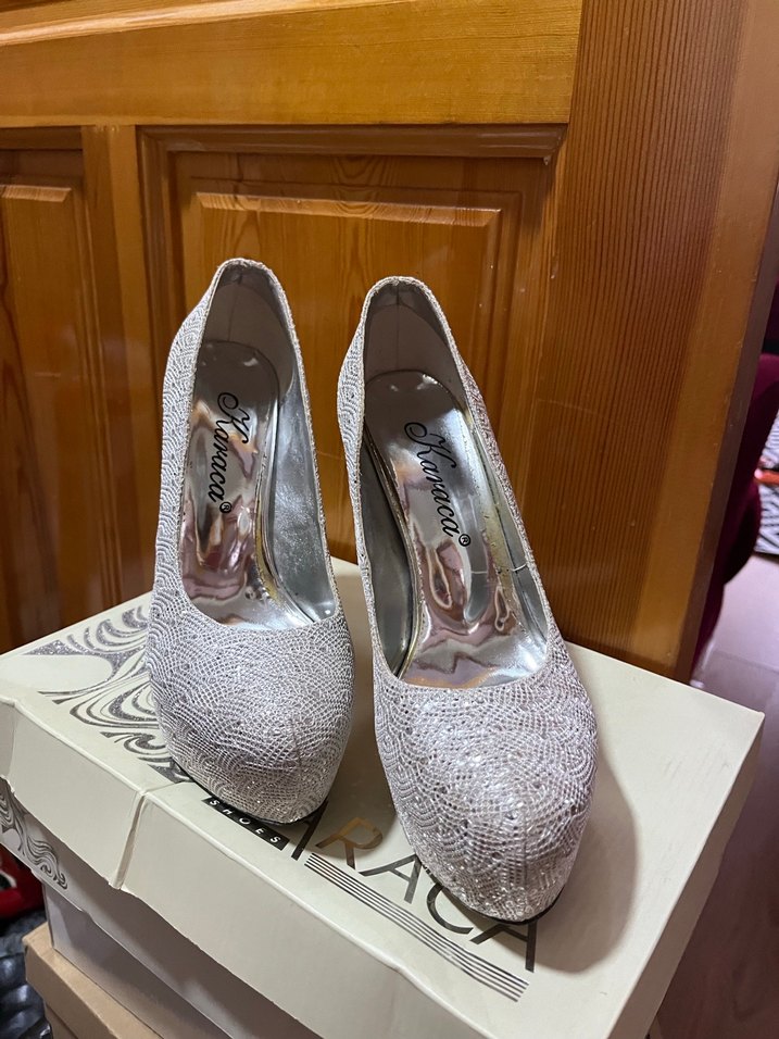 Gri Yılan Desenli Platform Topuklu Kadın Ayakkabı - Görsel 3