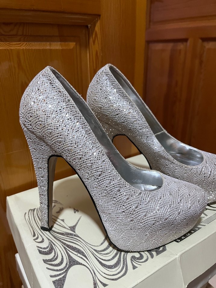 Gri Yılan Desenli Platform Topuklu Kadın Ayakkabı - Görsel 4