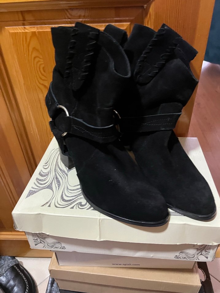 Siyah Süet Tokalı Blok Topuklu Kadın Bot - Görsel 2