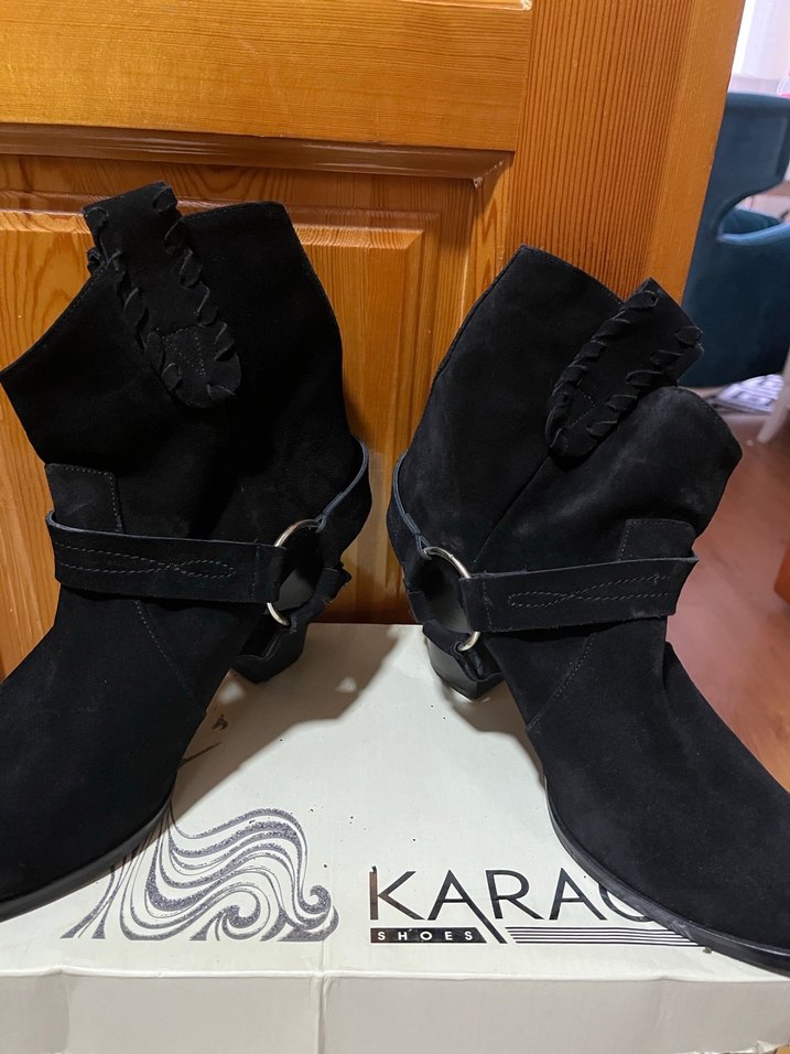 Siyah Süet Tokalı Blok Topuklu Kadın Bot - Görsel 3